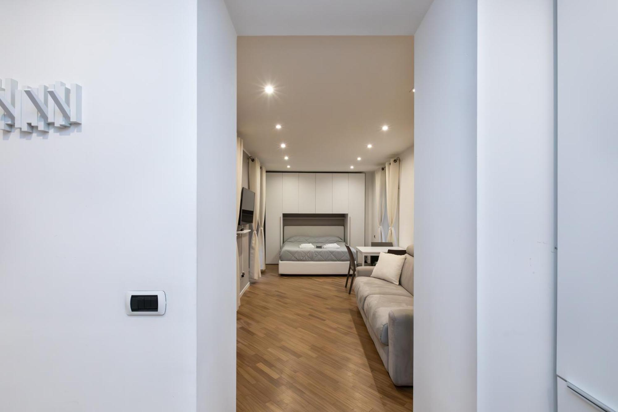 5 Nirone Center Appartamento Milano